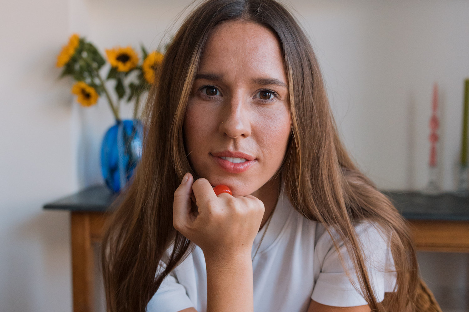 Elle Limebear tekent bij Decca Records